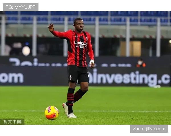 从十字韧带重伤到欧冠首发：AC米兰后卫卡卢卢的康复之路